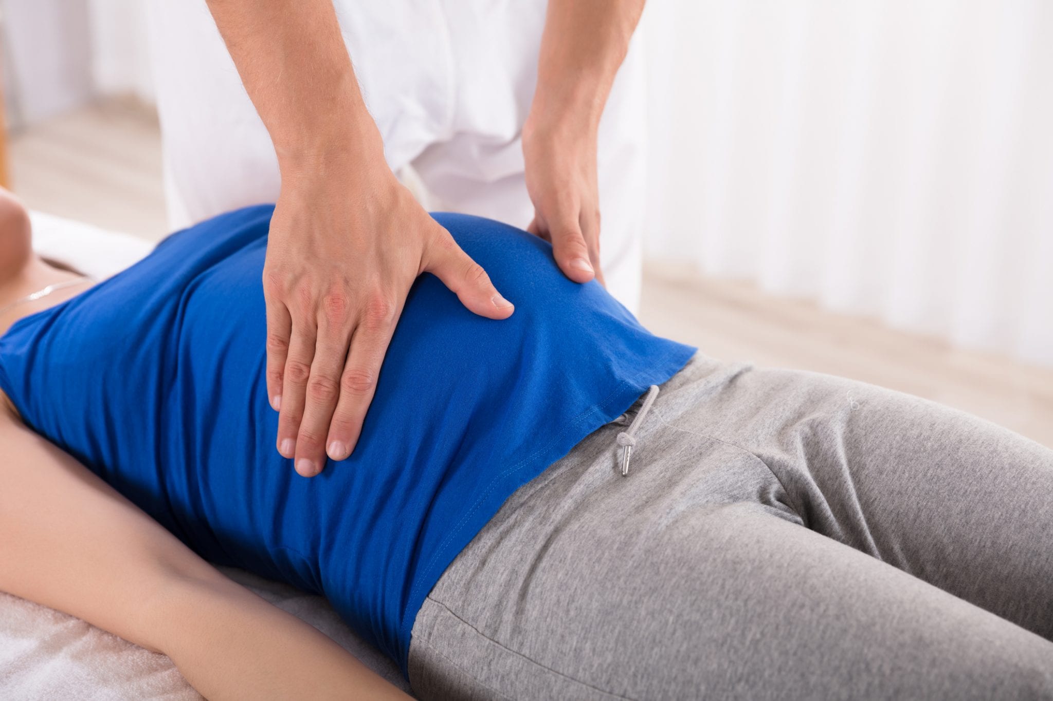Is it recommended to go to a chiropractor while pregnant?