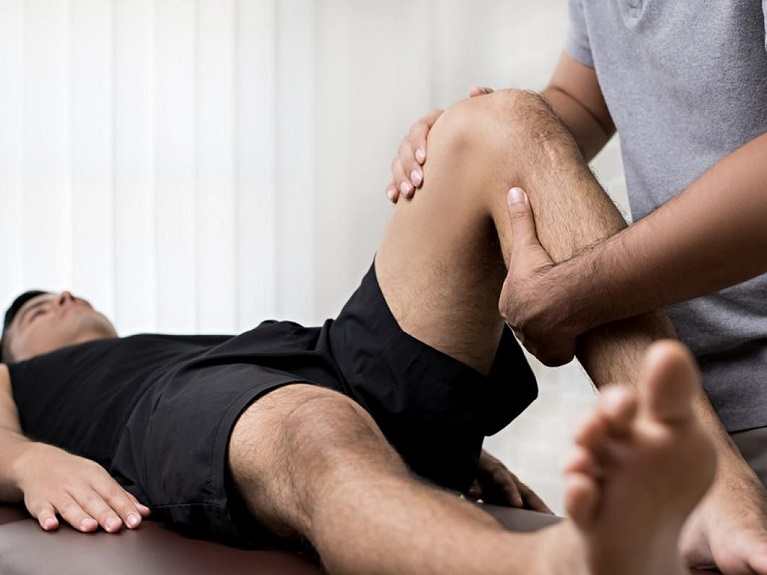 Can a Chiropractor Help with Runner's Knee?